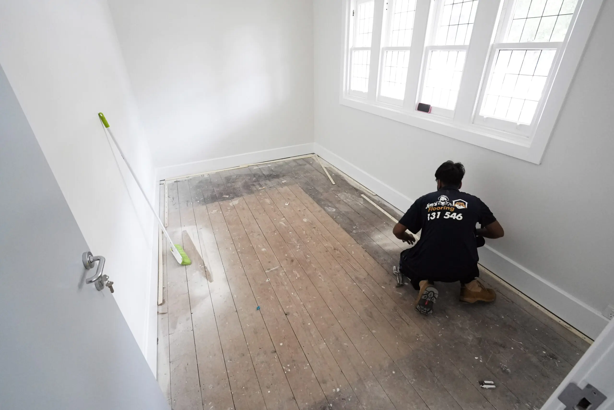An image of bedroom in Australia just before the carpet installation by Jim's Flooring.